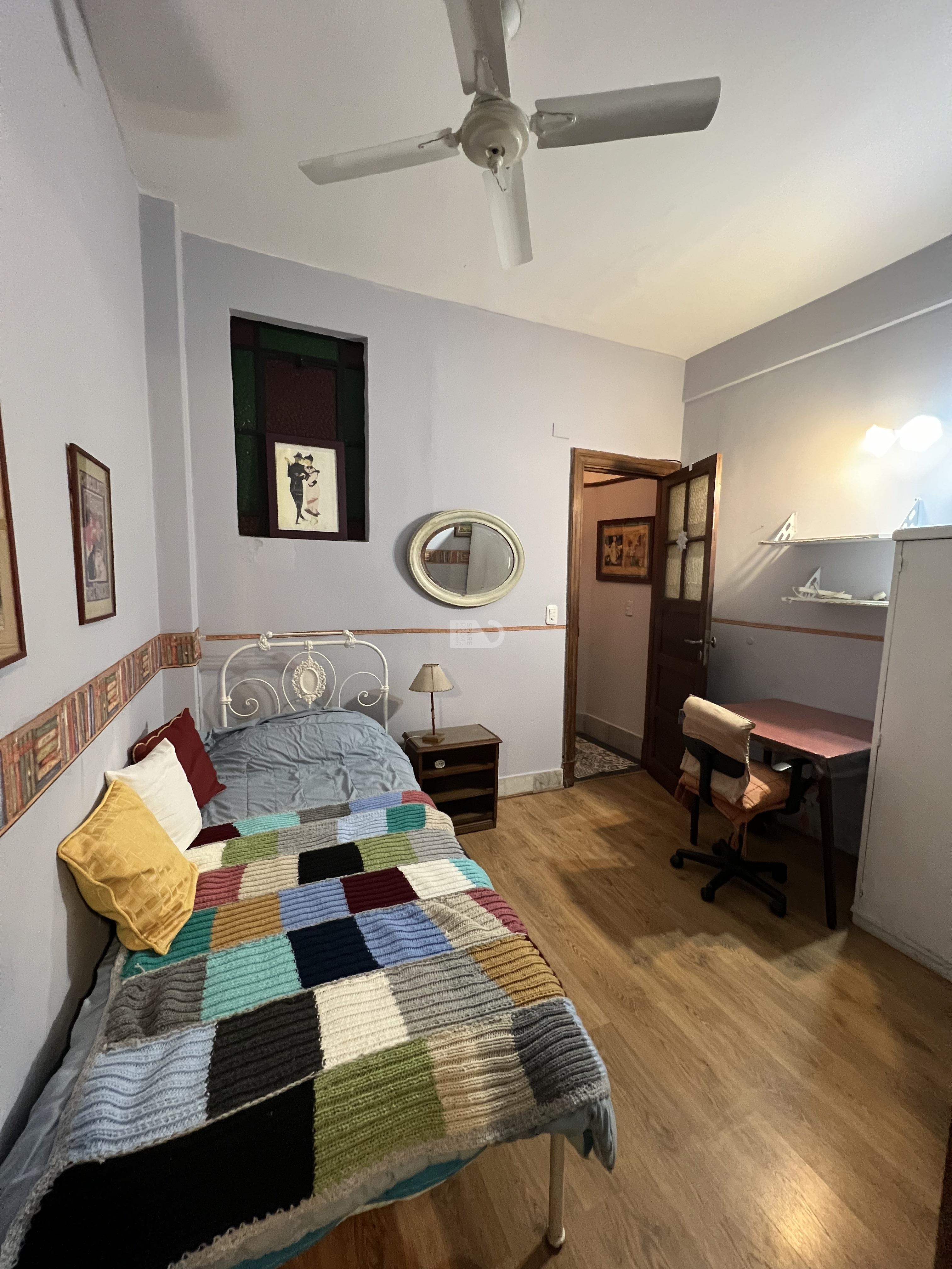 Private Bedroom For Students in Almagro